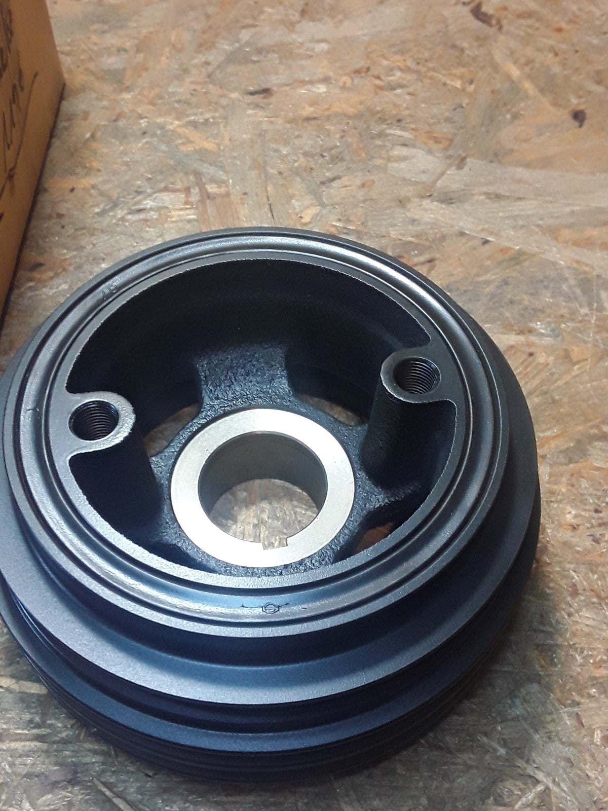 Mitsubishi Pajero 160-200 PS ab bj 06 Riemenscheibe original Mitsubishi NEU