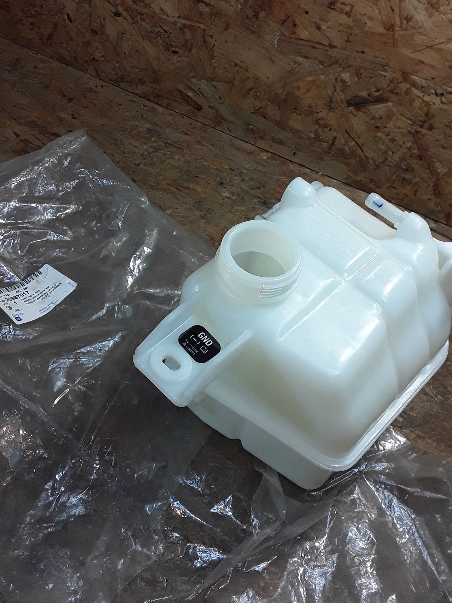 Chevrolet Captiva C140 2,4l Bj 06-10 Opel Astra Bj 06-10 Ausgleichsbehälter Kühlwasser original GM NEU