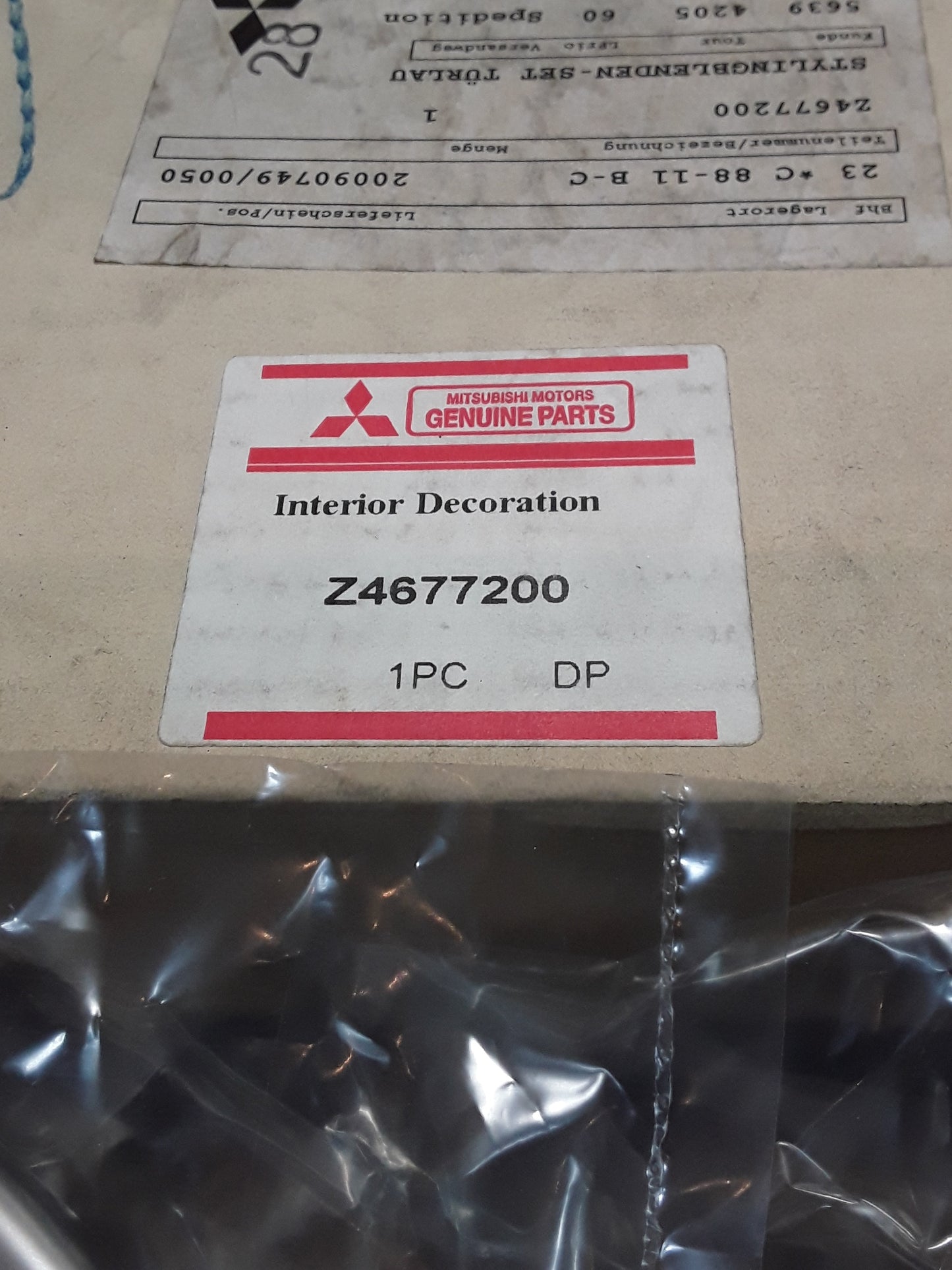 Mitsubishi Colt Zierringe an Boxen (Zubehör) original Mitsubishi NEU