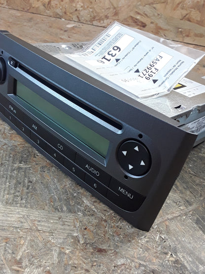 Fiat Grande Punto (199_) 1.4 16V, Bj 05-11 Autoradio (Motoren in Beschreibung) original Fiat NEU