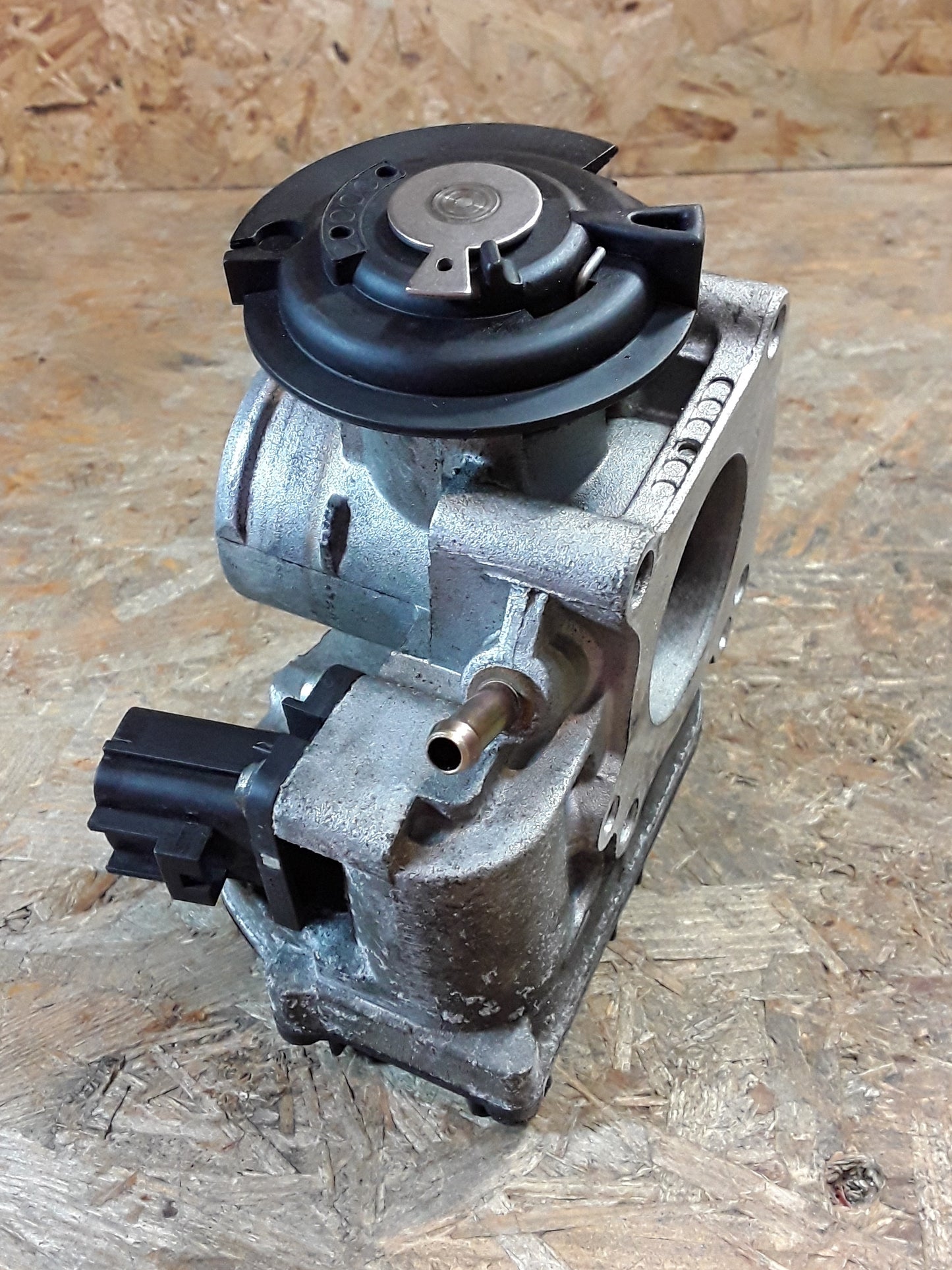 Chevrolet Spark/ Matiz Drosselklappenstutzen original GM GEBRAUCHT