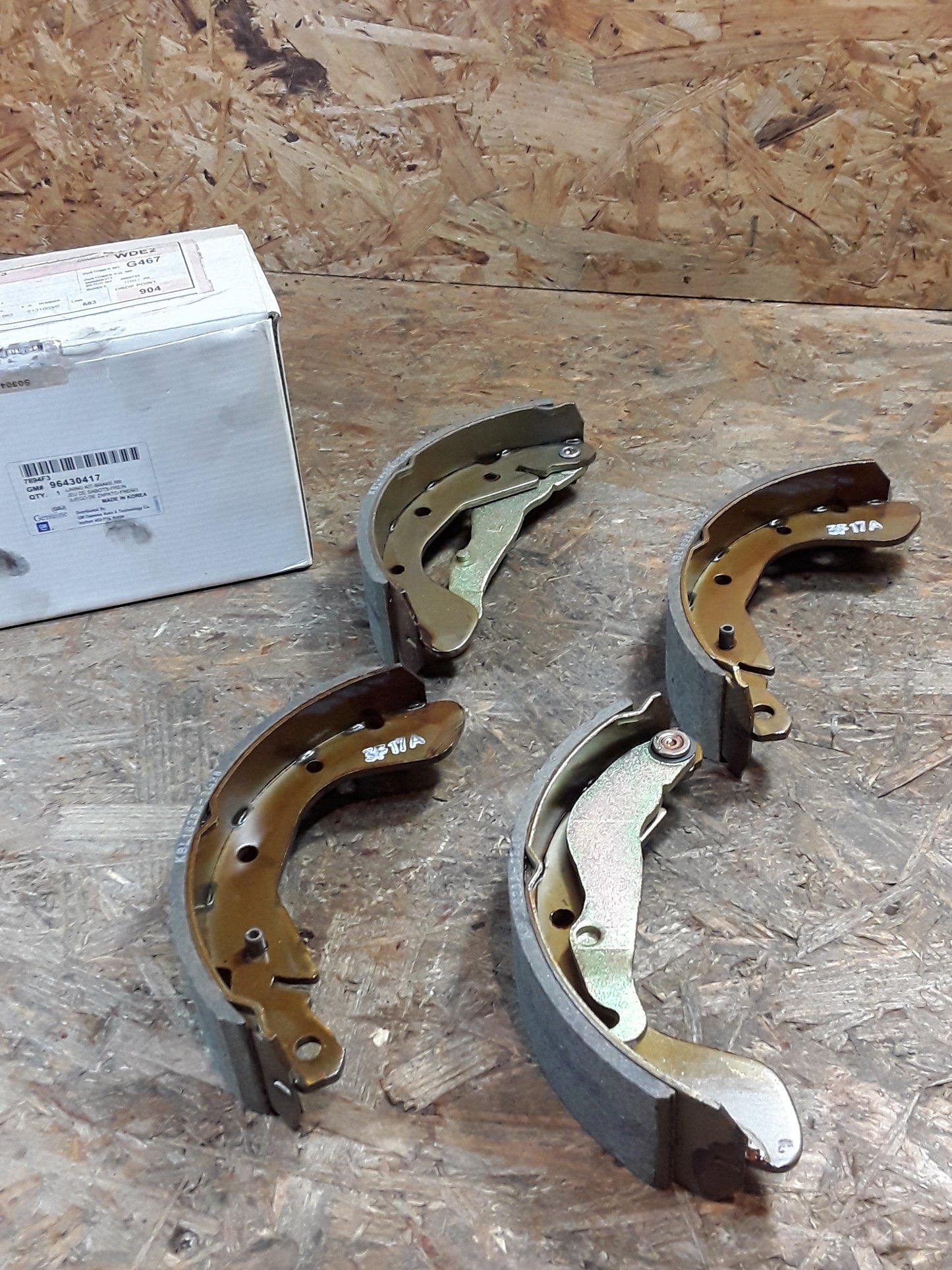 Chevrolet Epica/  Lacetti/  Nubira Bremsbackensatz Trommelbremse original GM NEU