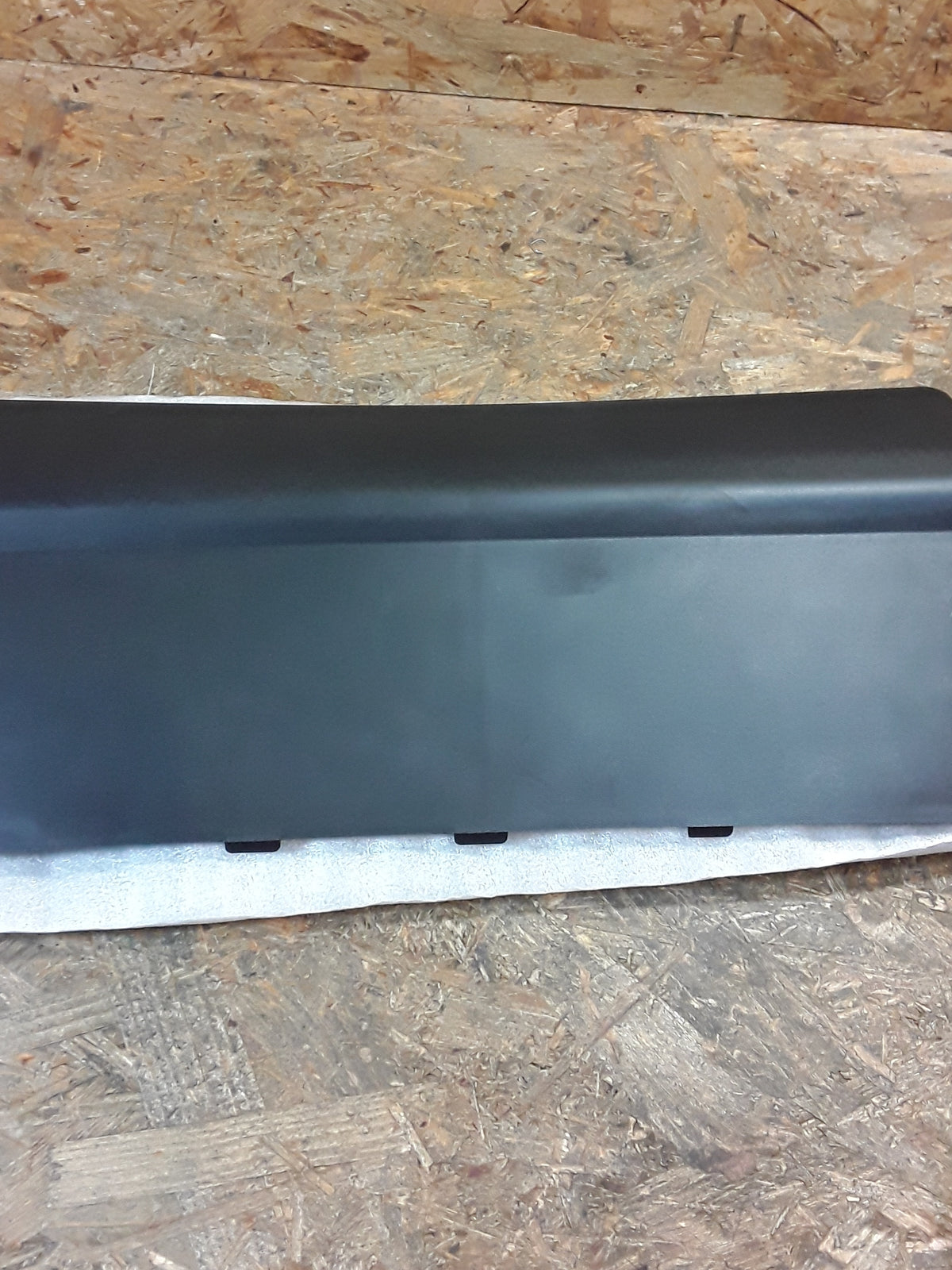 Mitsubishi Lancer C12A Abdeckung Heckstoßstange dunkelgrau original Mitsubishi NEU