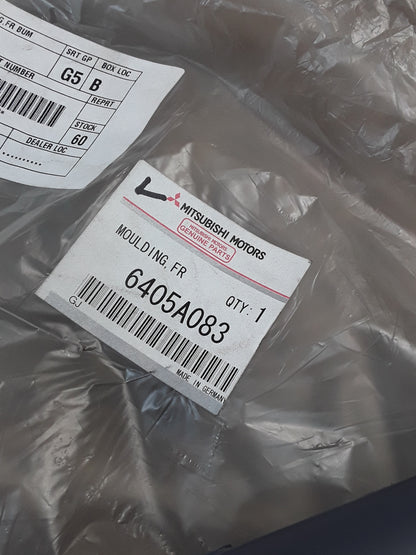 Mitsubishi Colt VI Z30 Zierleiste an Stoßstange V. L original Mitsubishi NEU