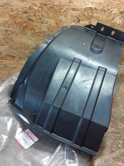 Mitsubishi Colt VI Z3,Z2 1.1, 1.3, 1.5, 1.5CZT 1.5DI-D Radhausschale hinten original Mitsubishi GEBRAUCHT