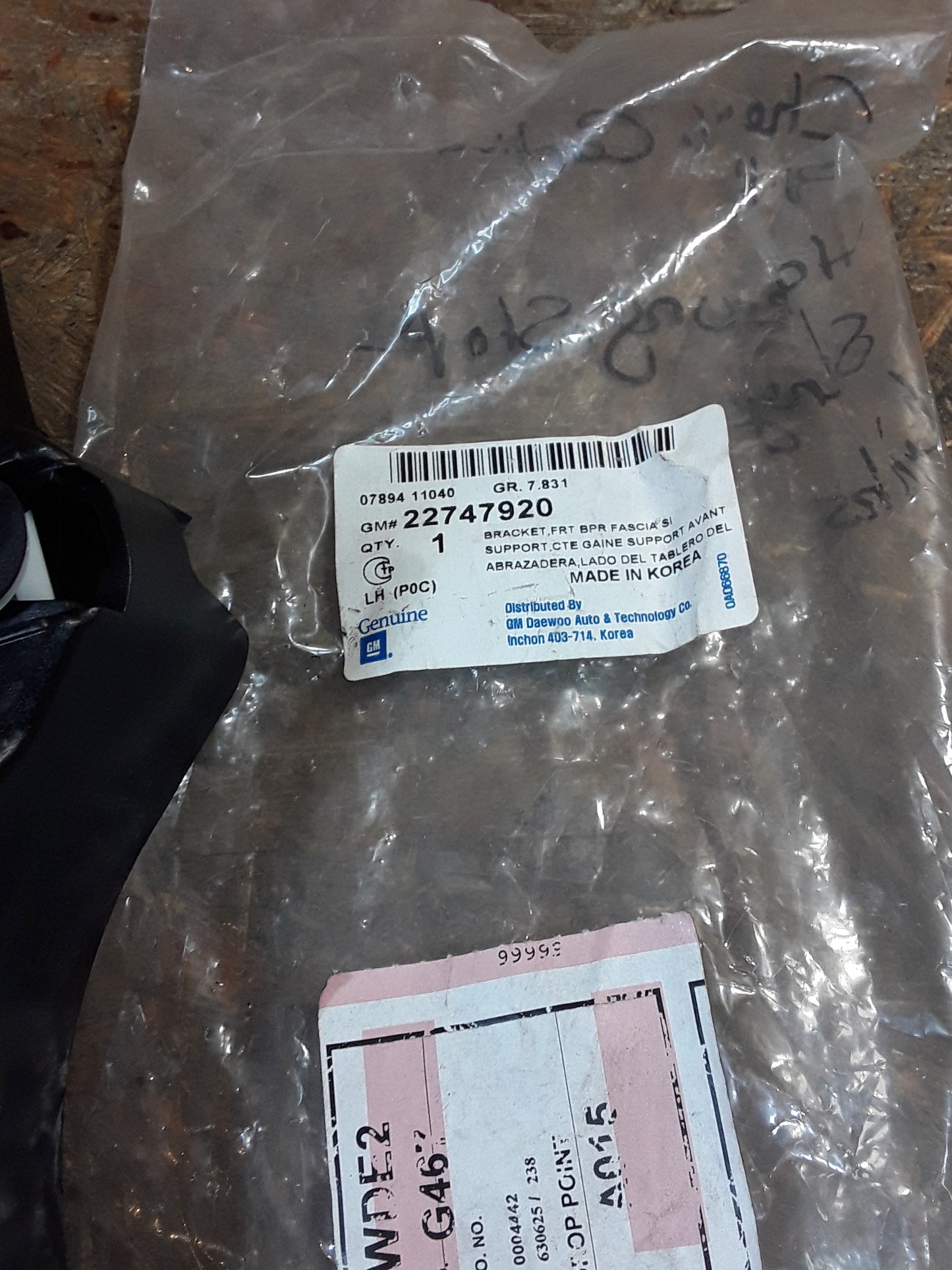 Chevrolet Captiva Bj 13 Halterung Stoßstange links original GM NEU