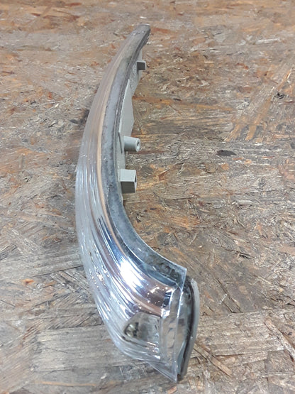 Chevrolet Captiva Bj 11 Seitenblinker rechts original GM GEBRAUCHT