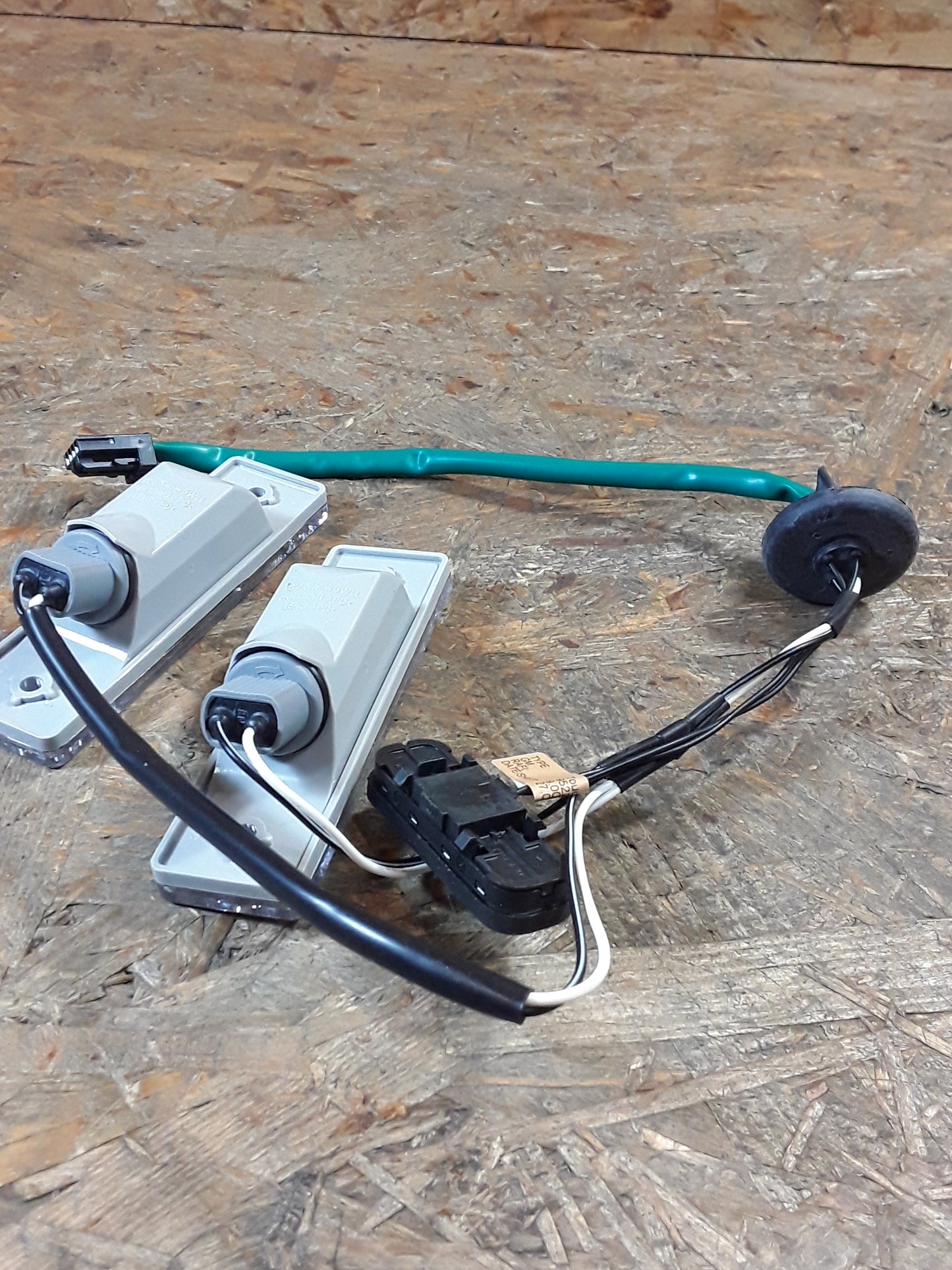 Chevrolet Cruze Kabelbaum mit Lampen, Kennzeichenbeleuchtung original GM NEU