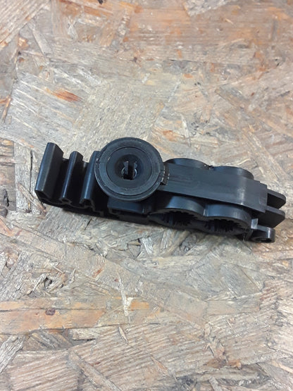 Astra J Cascada Clip Kraftstoffleitung original GM NEU