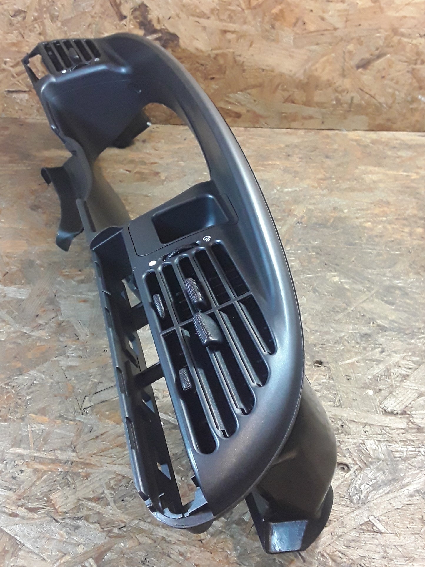 Ford Mondeo Bj 1993- 96 Blende Cockpit original Ford NEU