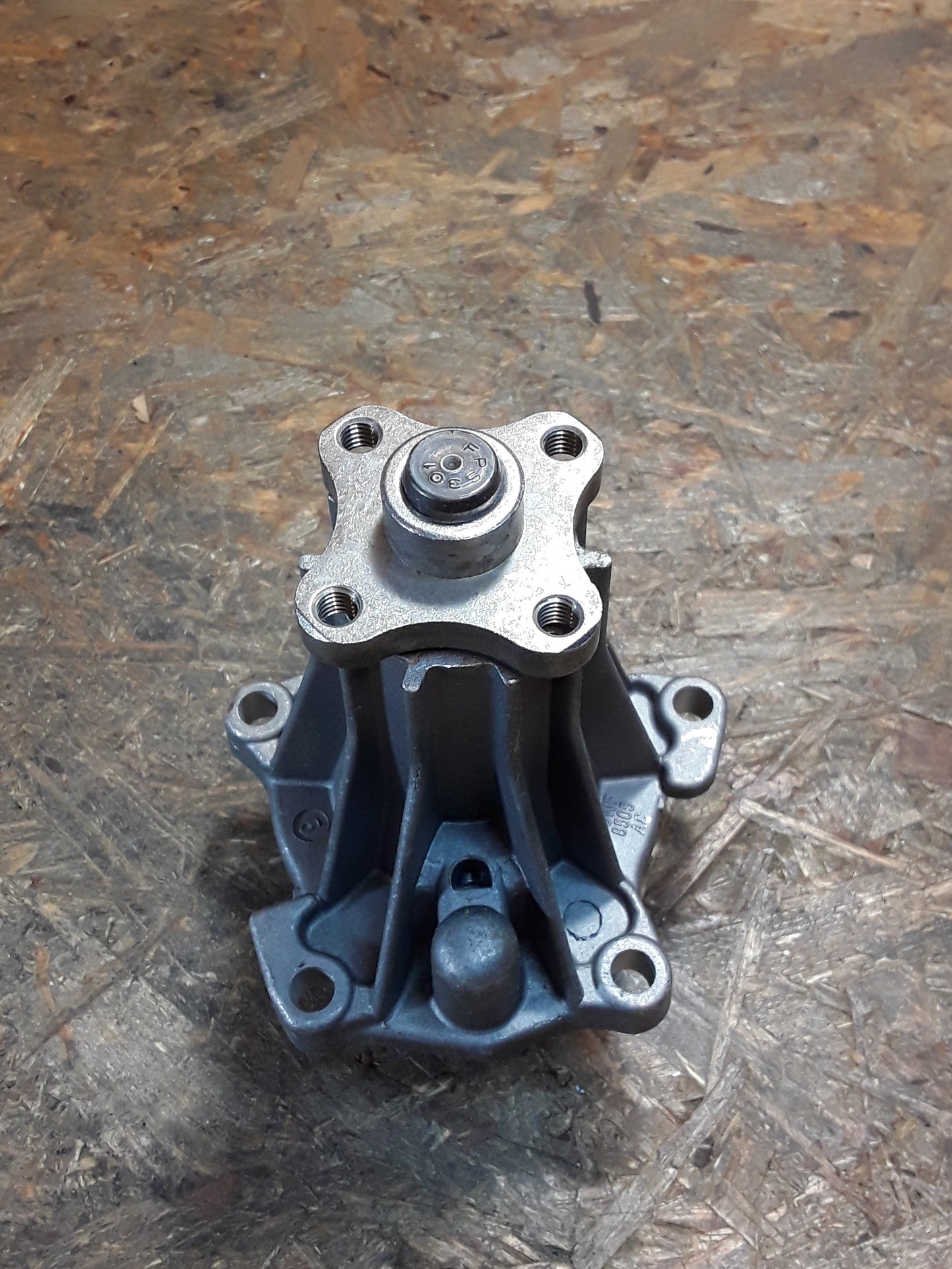 Ford Scorpio I / Scorpio II / Sierra/ Transit Wasserpumpe original Ford NEU