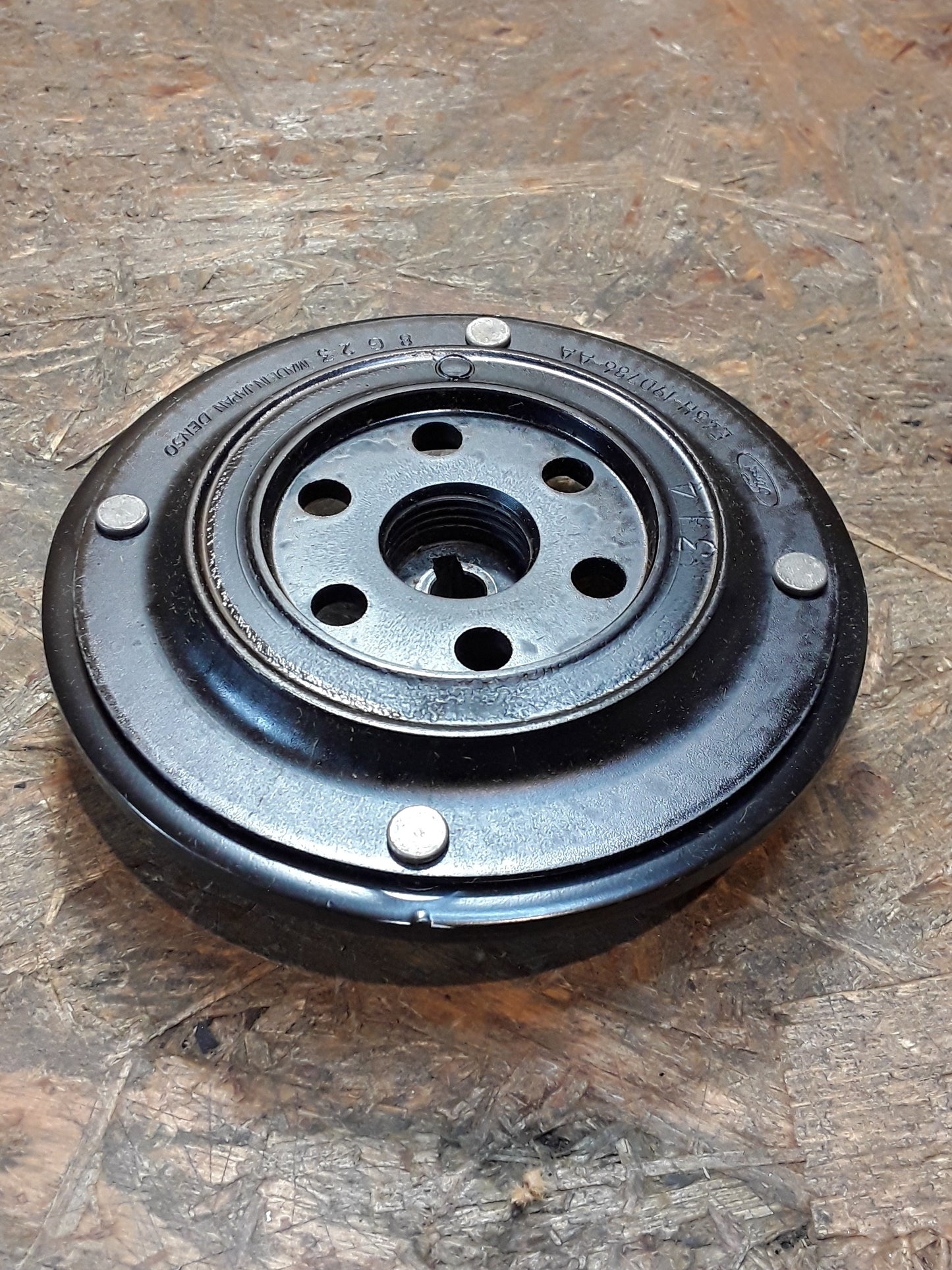 Ford Mustang Bj 87-93 Kupplung Klimakompressor original Ford NEU