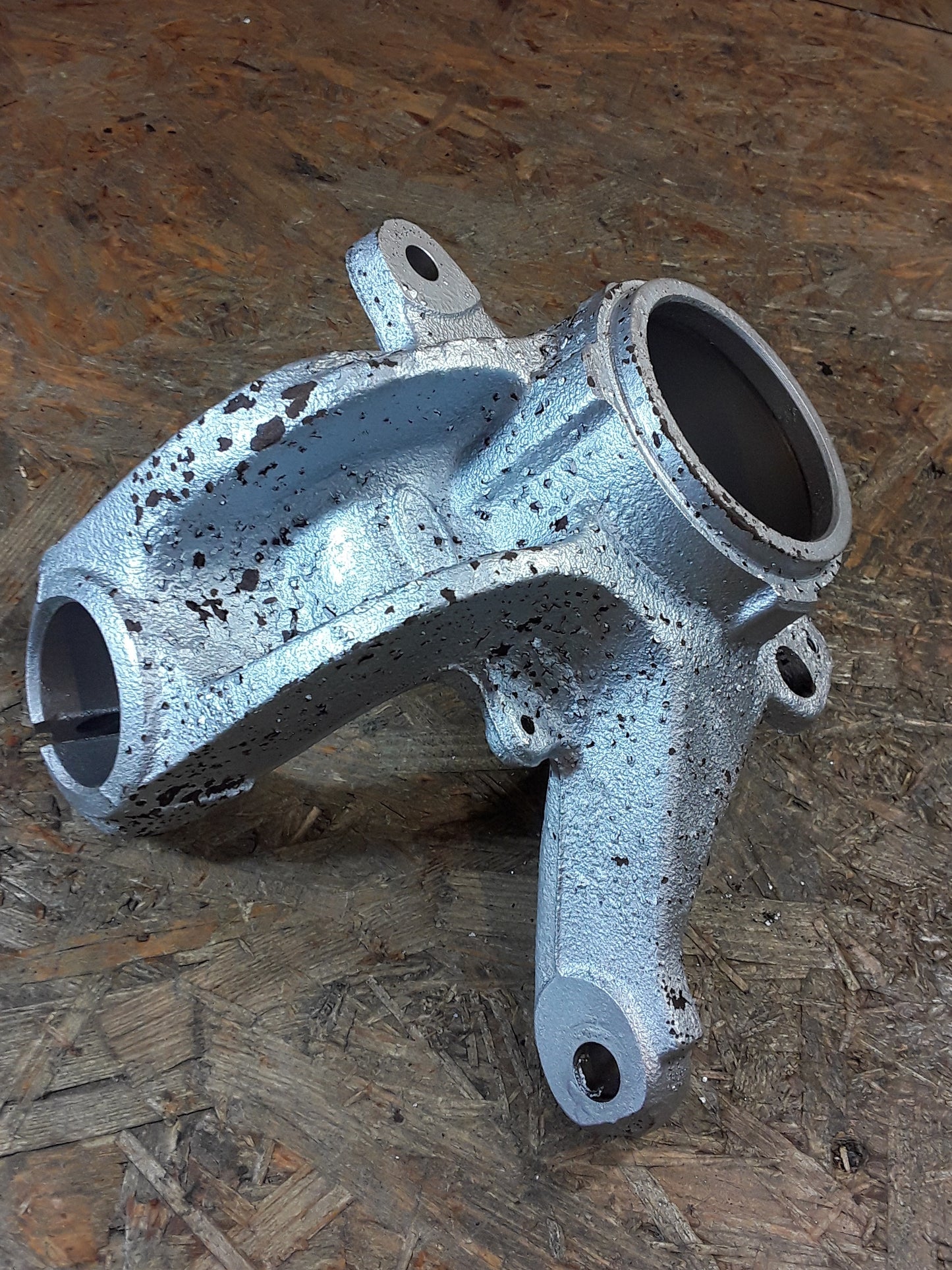 Ford Fiesta Bj 95-99 Nabe vorne rechts original Ford NEU