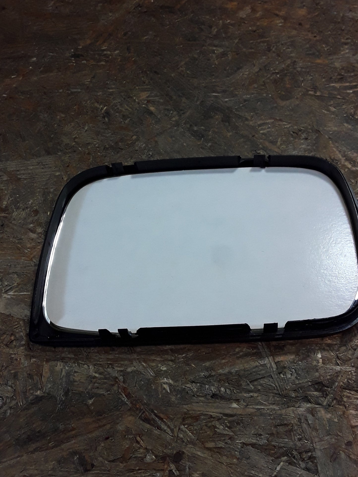 Ford Fiesta ll Bj 83-88 Spiegelglas links original Ford NEU
