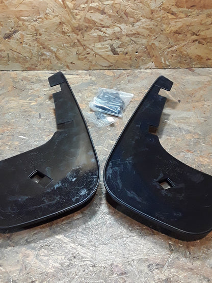 Ford Escort Bj 90-95 Schmutzfänger vorne original Ford NEU