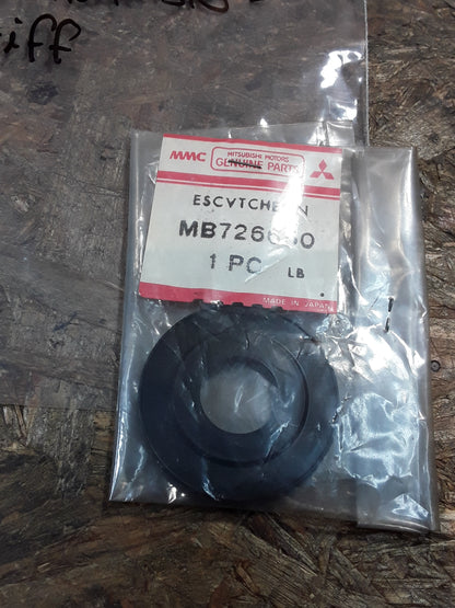 Mitsubishi Lancer Europa C52A/ Colt Rosette Türfensterhebergriff original Mitsubishi NEU