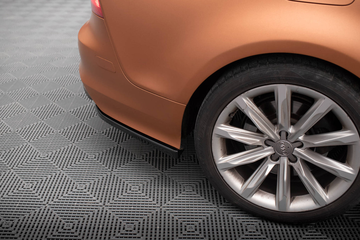 Maxton Heck Ansatz Flaps Diffusor V.2 für Audi A7 S-Line C7 schwarz Hochglanz