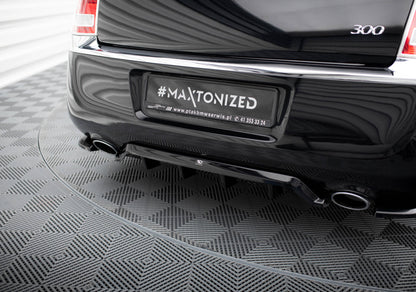 Maxton Mittlerer Diffusor Heck Ansatz DTM Look für Chrysler 300 Mk2 schwarz Hochglanz