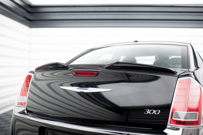 Maxton Spoiler CAP für 3D Chrysler 300 Mk2 schwarz Hochglanz