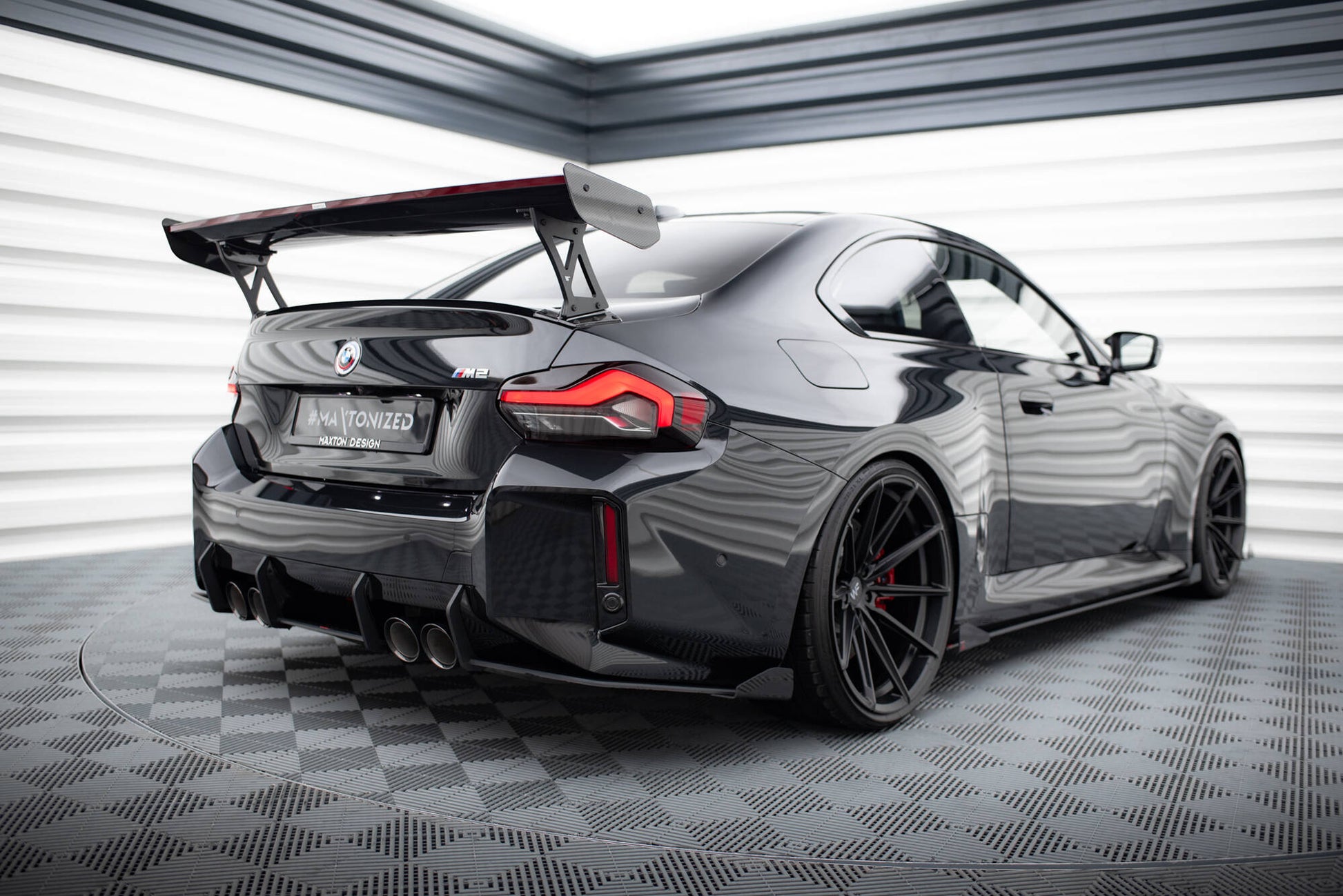 Maxton Hintere Seiten Flaps für BMW M2 G87 schwarz Hochglanz