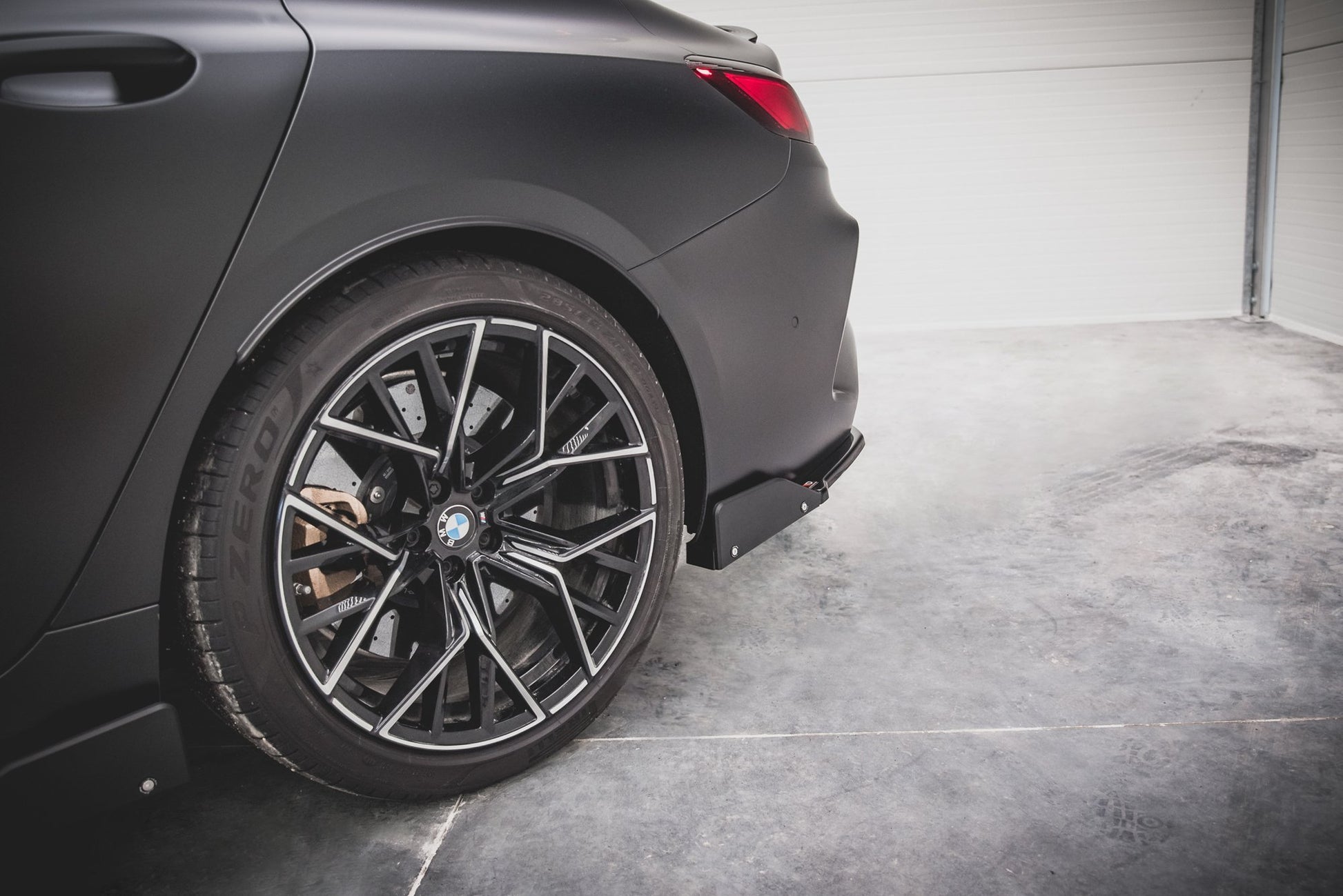 Maxton Heck Ansatz Flaps Diffusor V.1 +Flaps für BMW M8 Gran Coupe F93