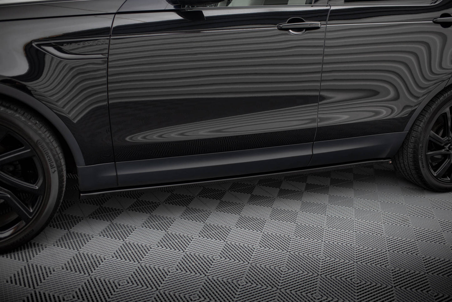 Maxton Seitenschweller Ansatz für Land Rover Discovery HSE Mk5 schwarz Hochglanz