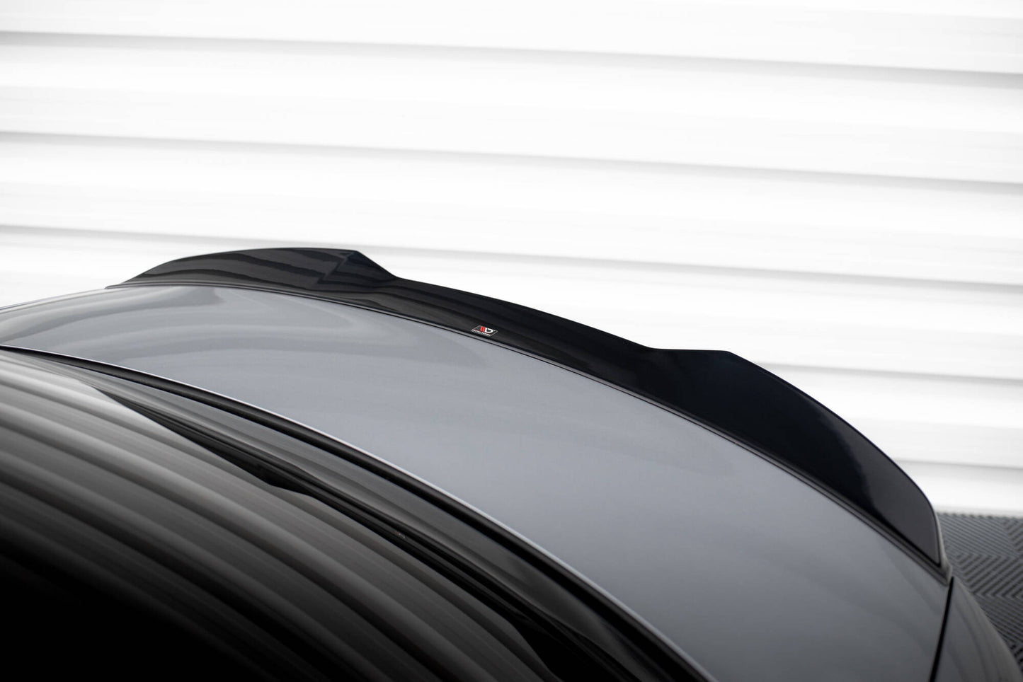 Maxton Spoiler CAP für 3D BMW 1er M-Paket E82 schwarz Hochglanz