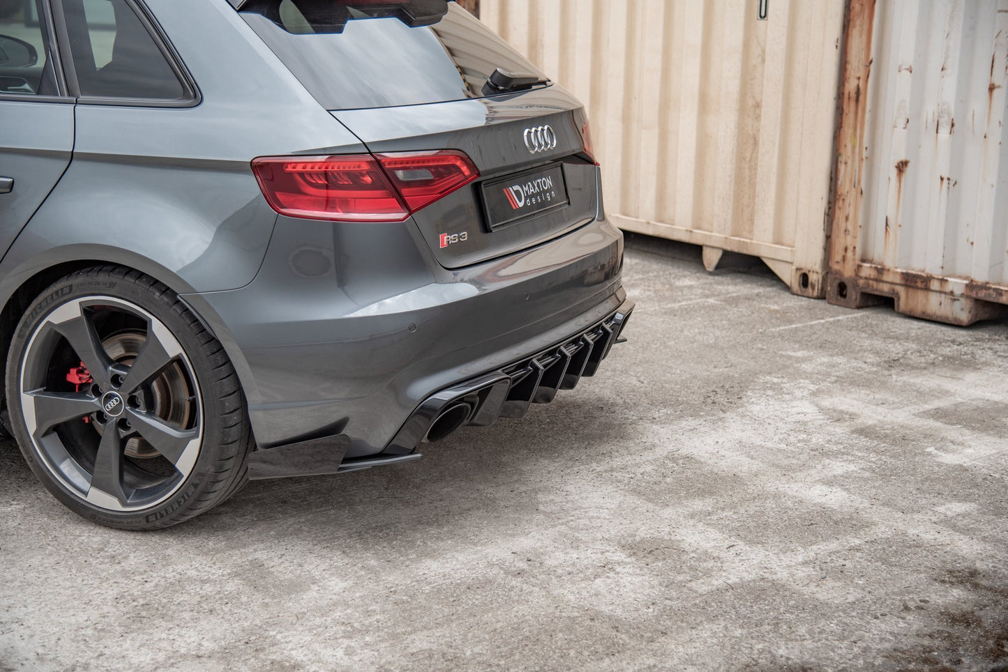 Maxton Robuste Racing Heck Ansatz Flaps Diffusor +Flaps für Audi RS3 8V Sportback schwarz Hochglanz