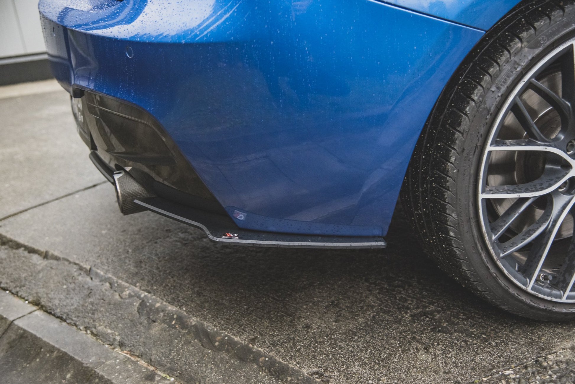 Maxton Robuste Racing Heck Ansatz Flaps Diffusor für BMW M135i F20