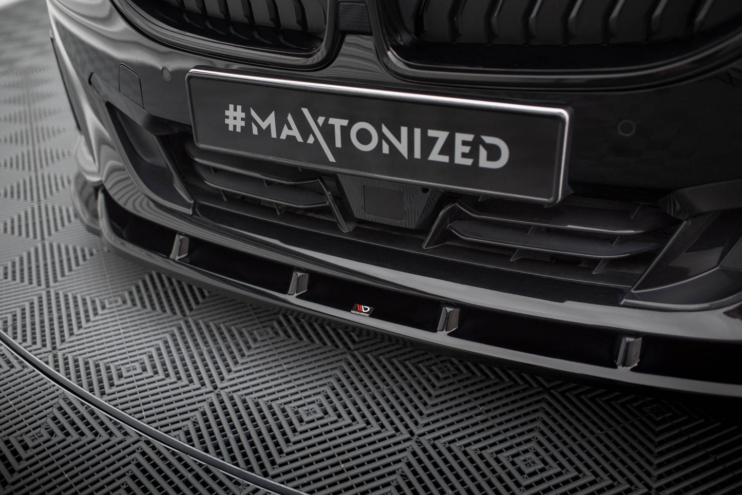 Maxton Front Ansatz V.3 für BMW 2 Coupe G42 schwarz Hochglanz