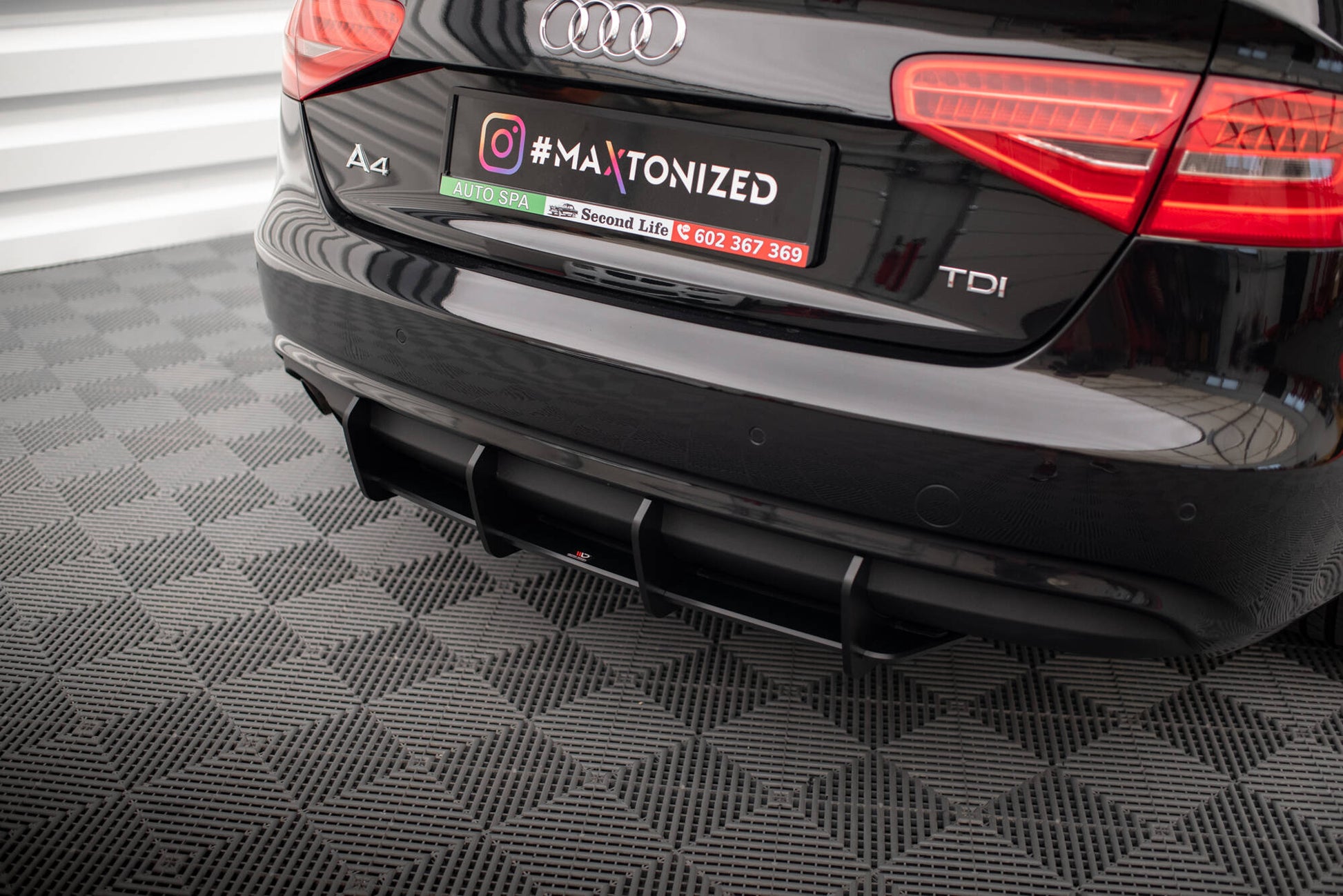 Maxton Street Pro Heckschürze für Audi A4 B8 Facelift