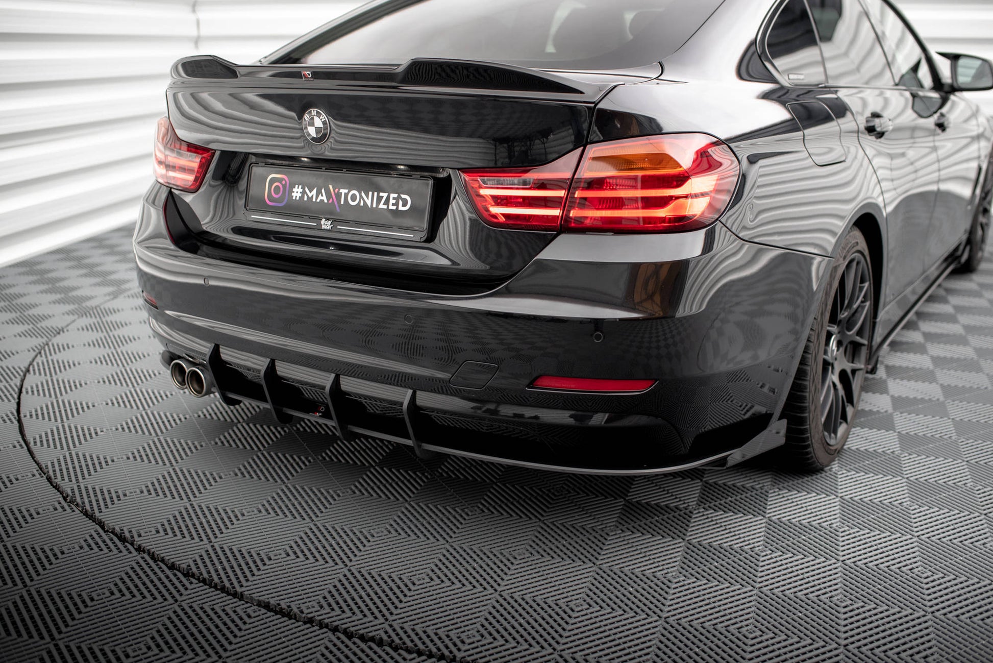 Maxton Street Pro Heck Ansatz Flaps Diffusor +Flaps für BMW 4er Gran Coupe F36 schwarz Hochglanz