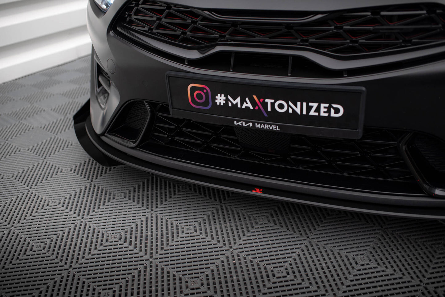 Maxton Street Pro Front Ansatz für +Flaps für + Flaps Kia Proceed GT Mk1 Facelift / Ceed GT Mk3 Facelift  schwarz Hochglanz