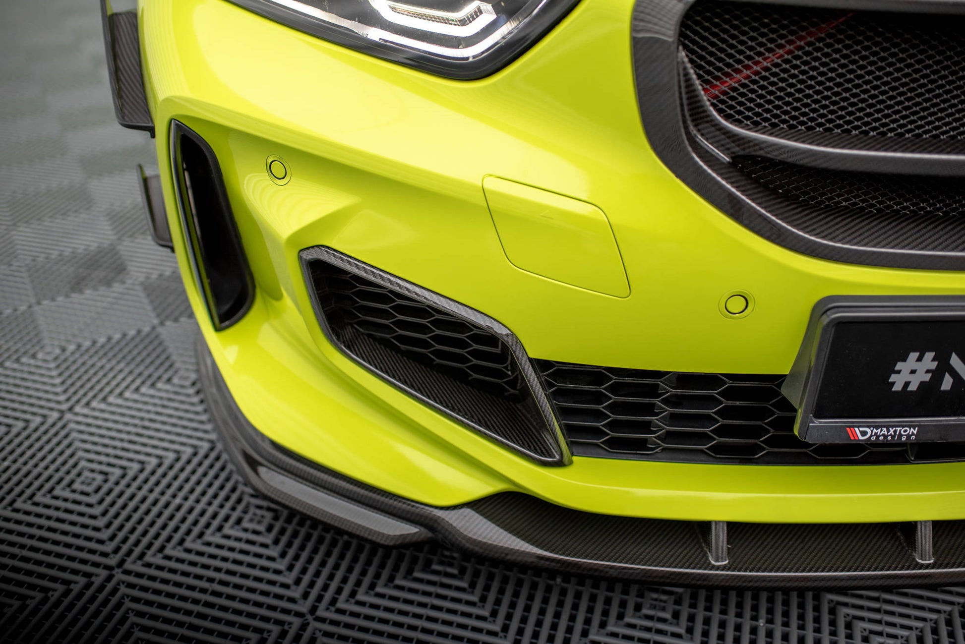 Maxton Carbon Fiber Front Bumper Side Vents BMW 1er F40 M-Paket/ M135i