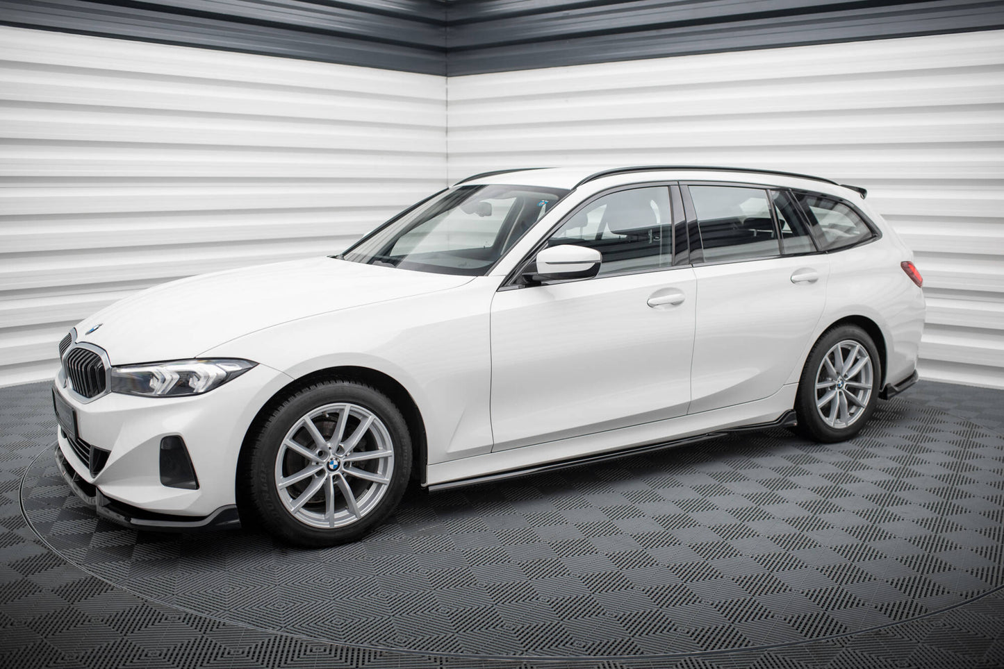 Maxton Seitenschweller Ansatz für BMW 3er Limousine / Touring G20 / G21 Facelift schwarz Hochglanz
