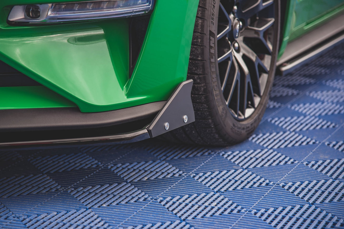 Maxton Front Ansatz V.1 +Flaps für Ford Mustang GT Mk6 Facelift