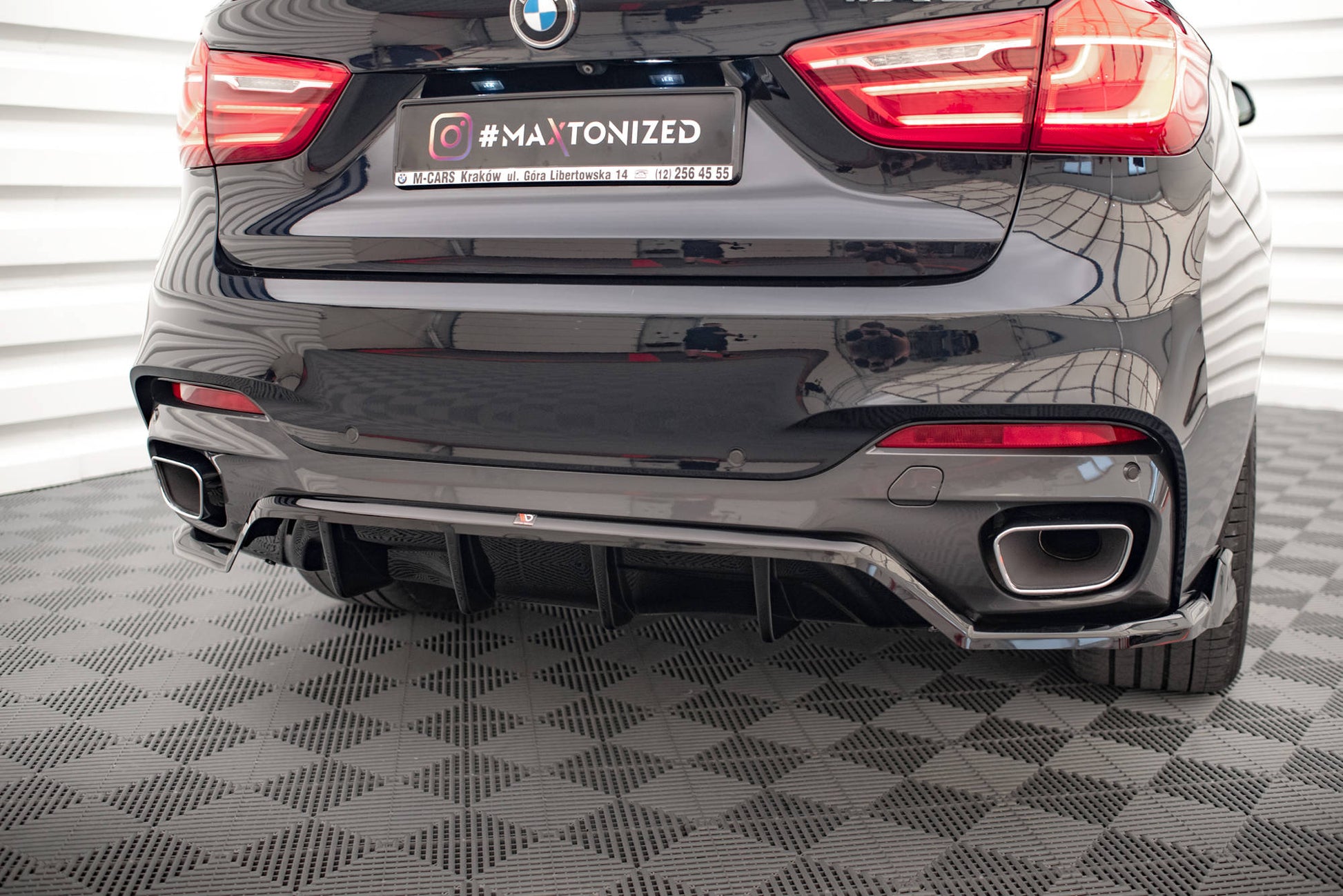 Maxton Mittlerer Diffusor Heck Ansatz DTM Look für BMW X6 M-Paket F16 Carbon Look