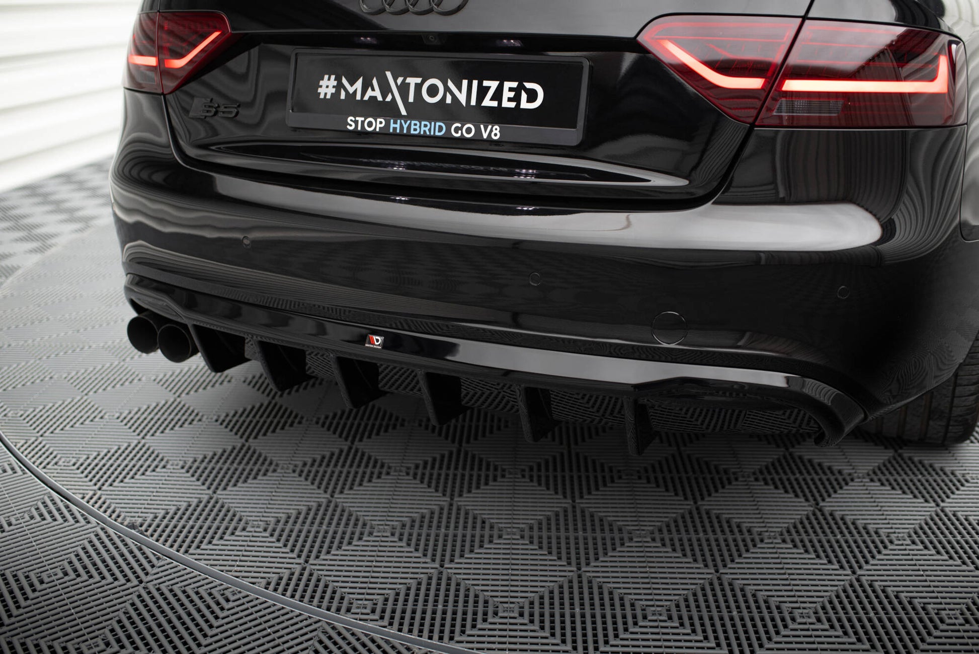 Maxton Diffusor Heck Ansatz für Audi A5 Coupe / Cabrio S-Line 8T (Einseitige Doppelauspuffversion)