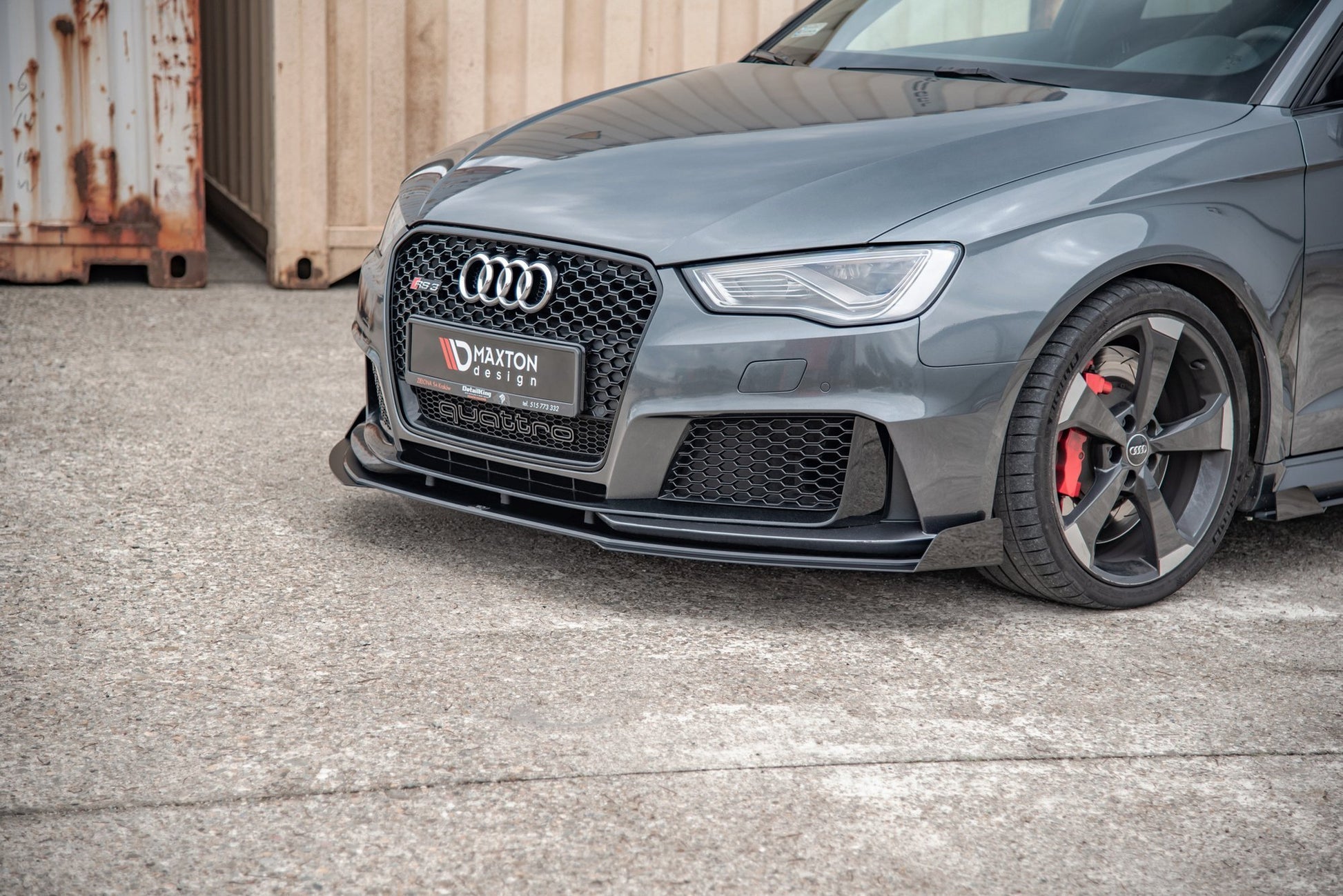 Maxton Robuste Racing Front Ansatz für passend +Flaps für Audi RS3 8V Sportback schwarz Hochglanz