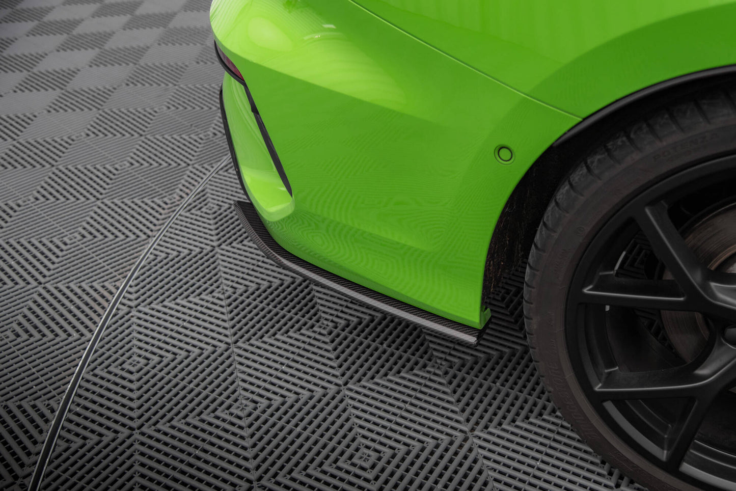 Maxton Carbon Fiber Heck Ansatz Flaps Diffusor für Audi RS3 Limousine 8Y