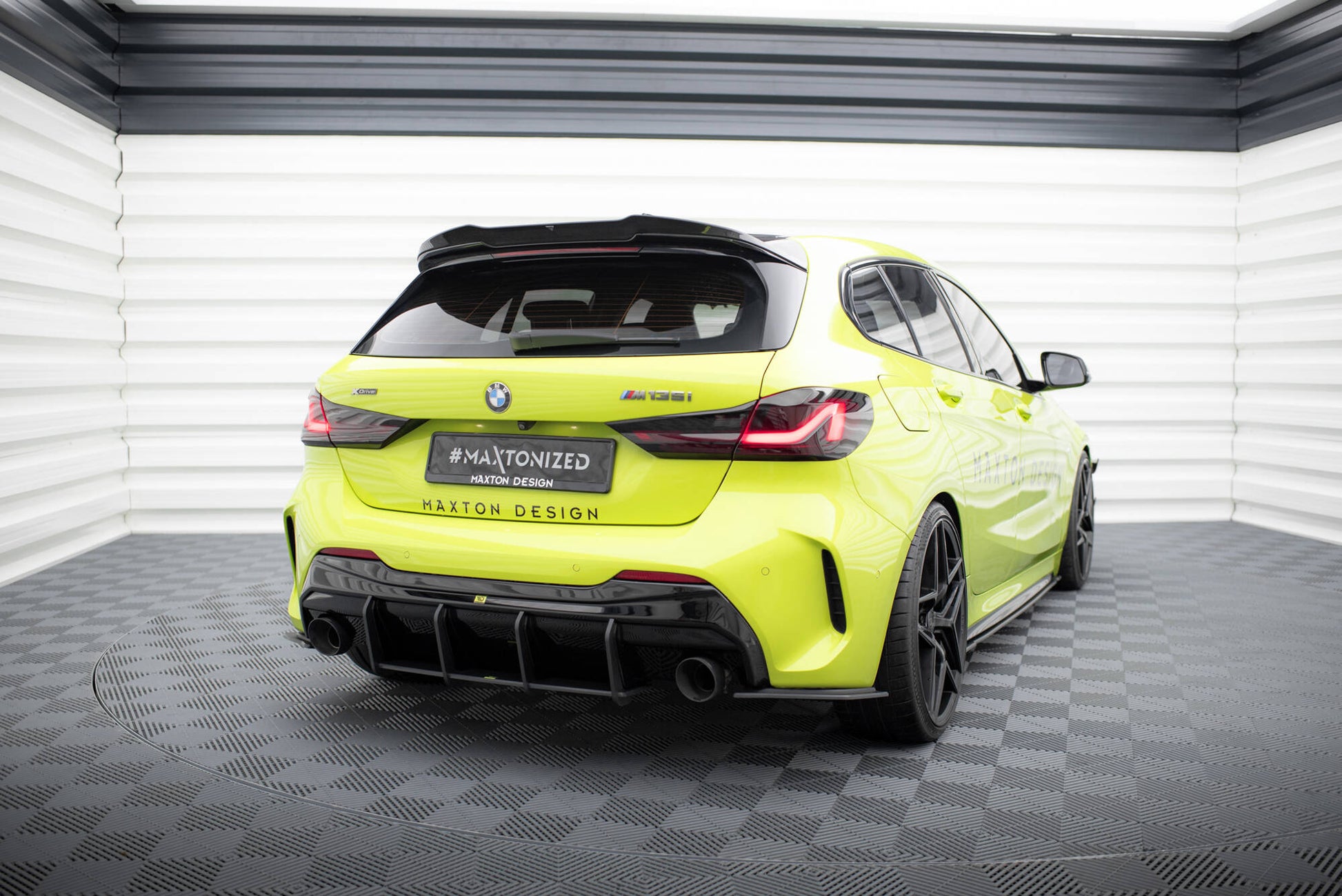 Maxton Street Pro Heck Ansatz Flaps Diffusor V.1 für BMW 1er F40 M-Paket / M135i