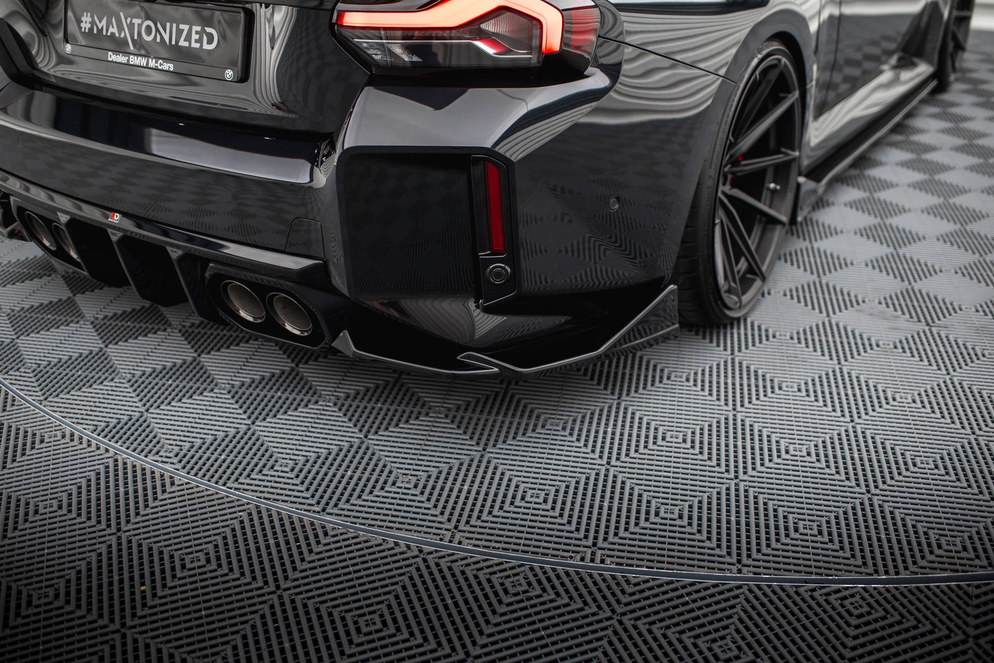 Maxton Heck Ansatz Flaps Diffusor V.6 für BMW M2 G87 schwarz Hochglanz