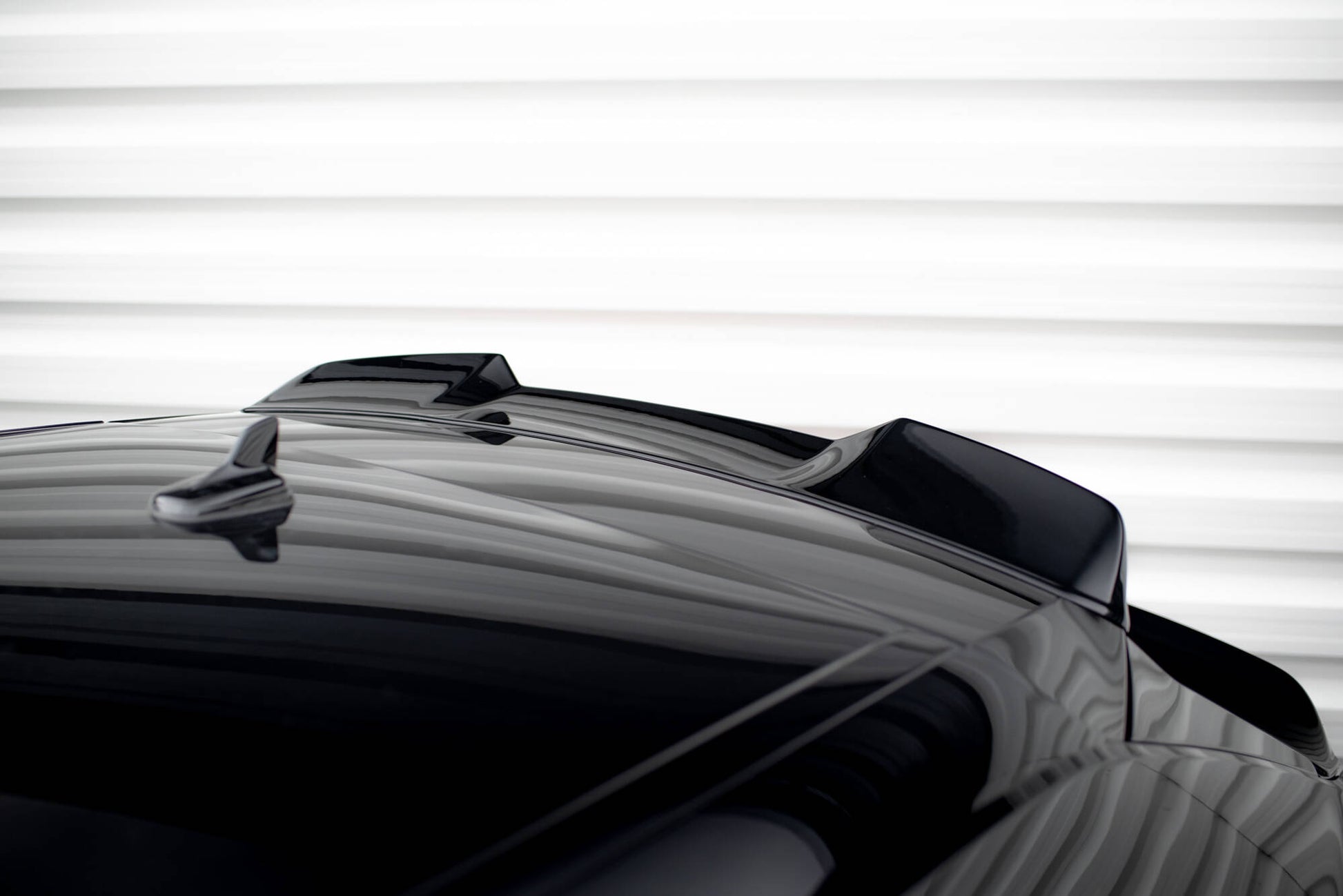 Maxton Höher Spoiler CAP für 3D Audi RSQ8 Mk1 schwarz Hochglanz