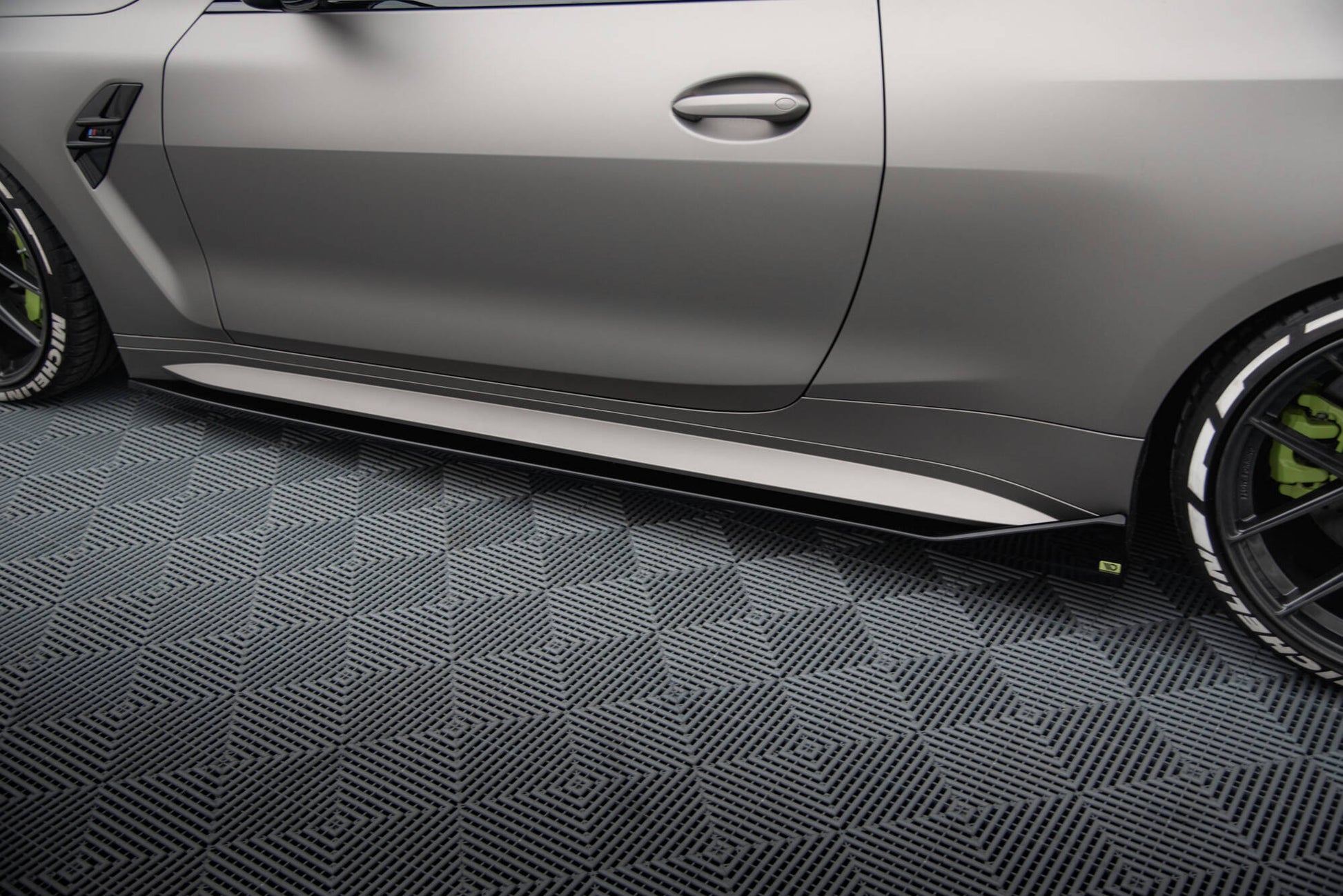 Maxton Seitenschweller Ansatz für V.3 für CSL Look BMW M4 G82 schwarz Hochglanz