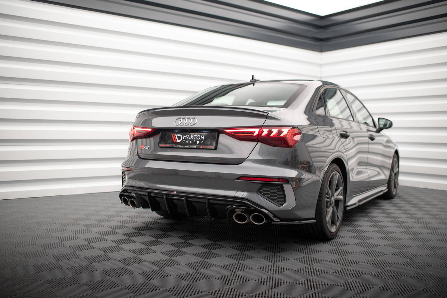 Maxton Diffusor Heck Ansatz für Audi S3 Limousine 8Y schwarz Hochglanz