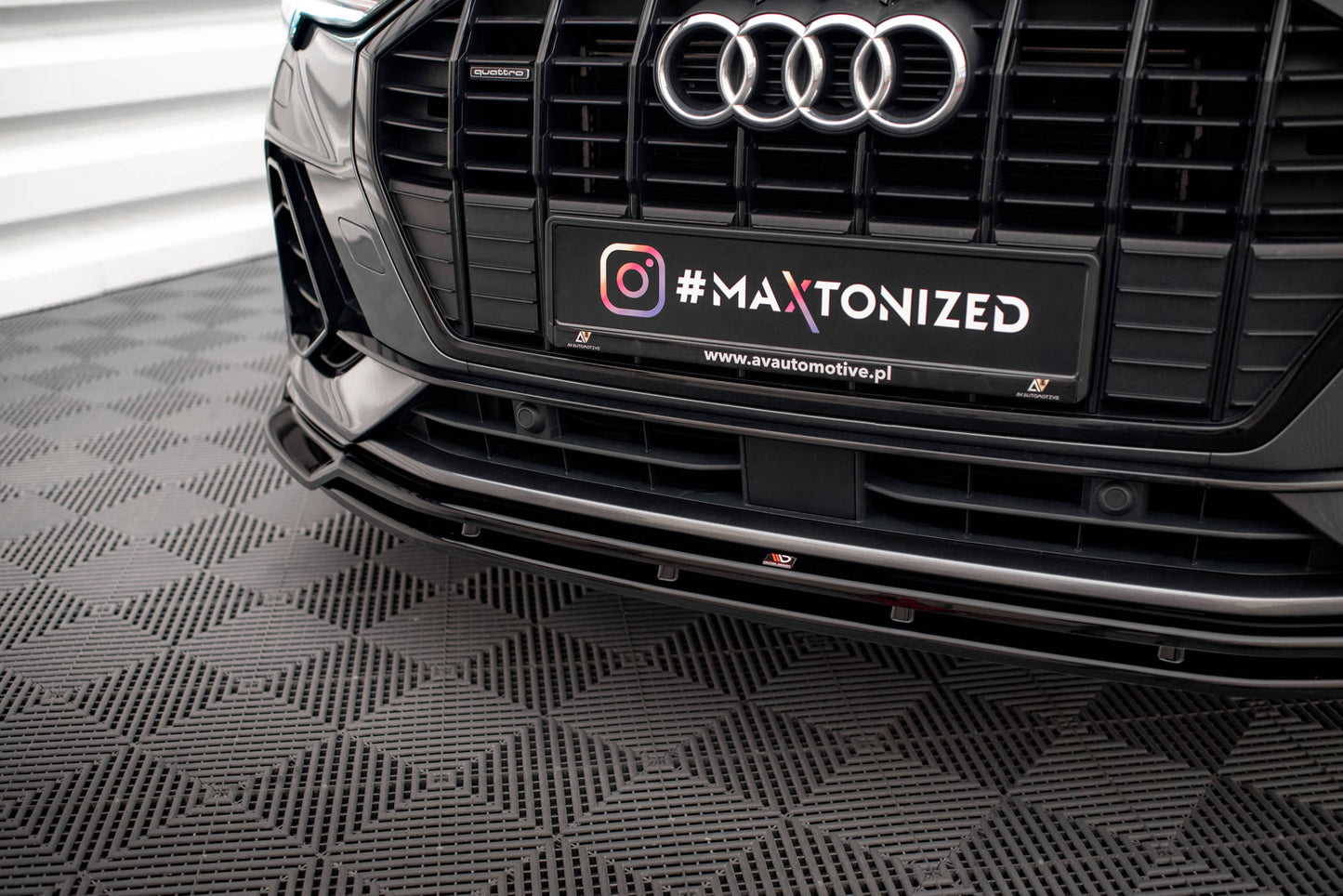 Maxton Front Ansatz V.2 für Audi Q3 S-Line F3 schwarz Hochglanz