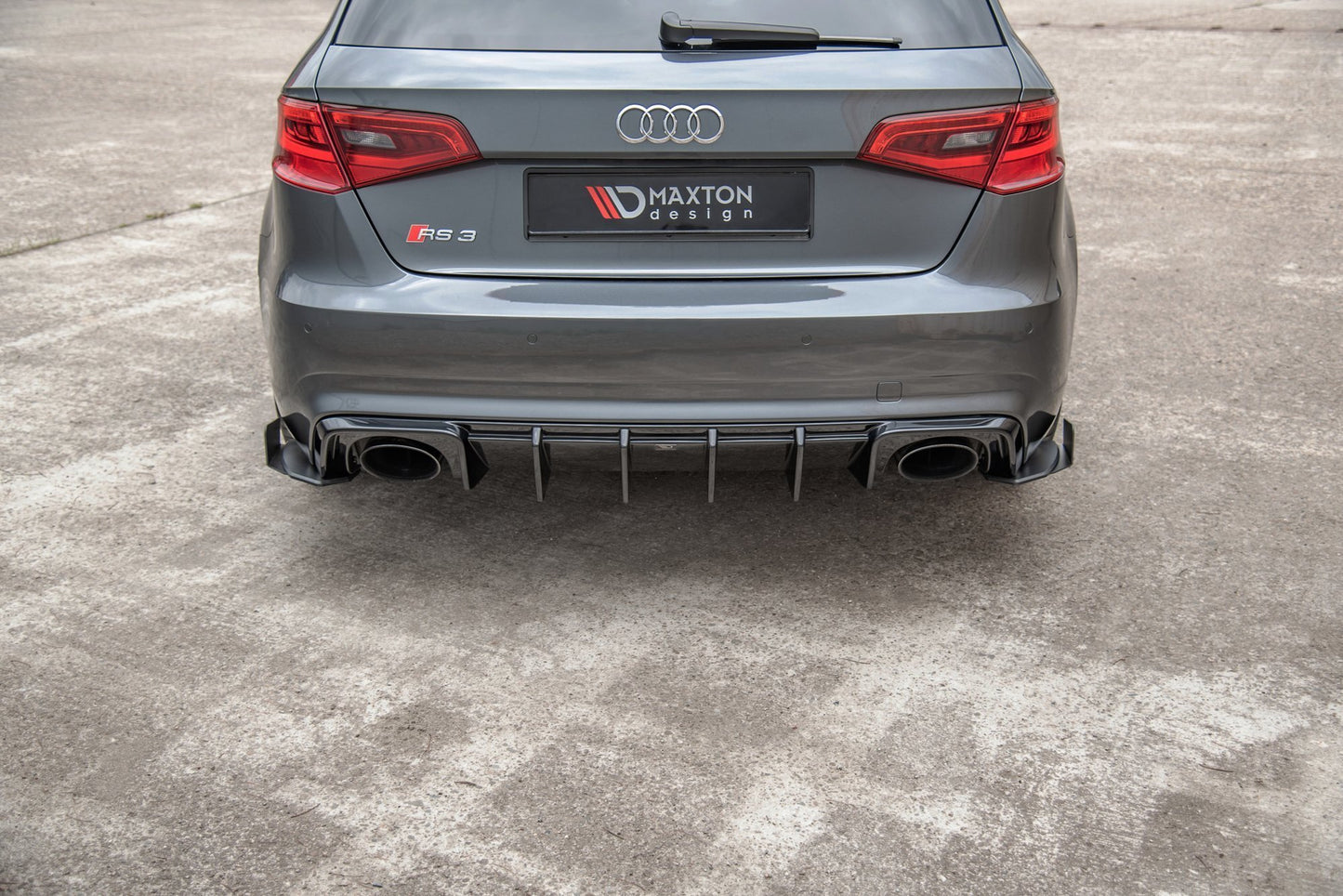 Maxton Robuste Racing Heck Ansatz Flaps Diffusor +Flaps für Audi RS3 8V Sportback schwarz Hochglanz