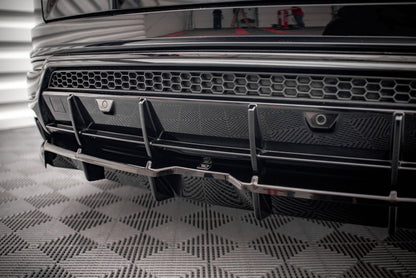 Maxton Mittlerer Diffusor Heck Ansatz DTM Look für Lamborghini Urus Mk1 schwarz Hochglanz