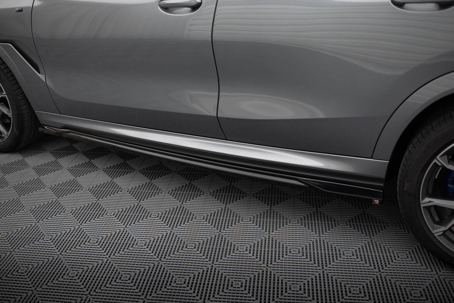 Maxton Seitenschweller Ansatz für V.2 für BMW X6 M-Paket G06 Facelift schwarz Hochglanz