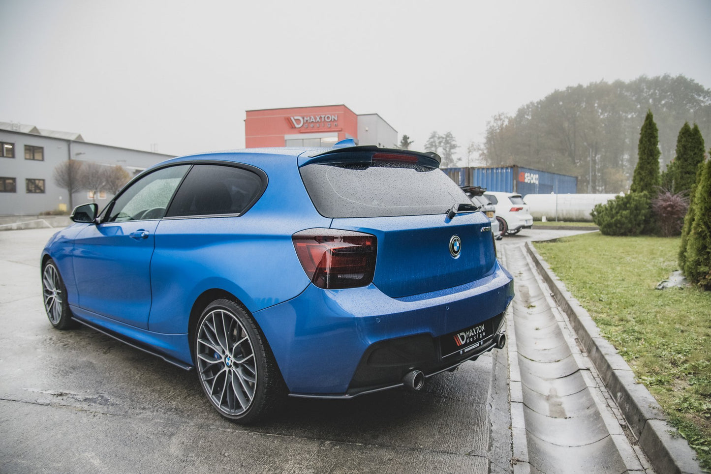 Maxton Robuste Racing Heck Ansatz Flaps Diffusor für BMW M135i F20